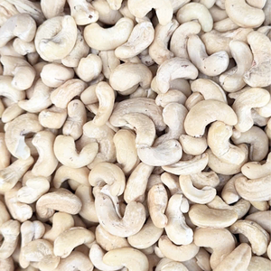 Vente en gros de haute qualité Vietnam Noix de cajou crues W180 W240 Qualité Santigo Vietnam Usine Emballage personnalisé - Product Image 1