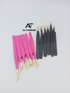 แหนบต่อขนตาแบบมืออาชีพ สีชมพู-ดำ สแตนเลสสตีล ปลายไฟเบอร์สีทอง ด้ามจับเพชร แหนบแยกขนตา - Product Image 4