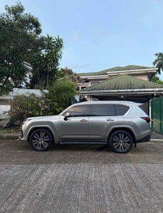 Pare-chocs d'occasion 2023 pour LX600 2024, maintenu par Local Casa, fixation par boulons - Product Image 5