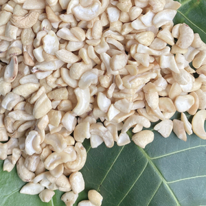 Fabrication de noix de cajou brutes Noix de cajou Noix de cajou du Vietnam Type Ww 320 Vente en gros Exportée vers l'Asie, l'UE, le Moyen-Orient - Product Image 1