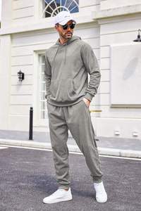 Vente en gros sur mesure Sweats à capuche avec fermeture éclair de jogging pour hommes ensemble deux pièces confortable et imprimé survêtements - Product Image 2