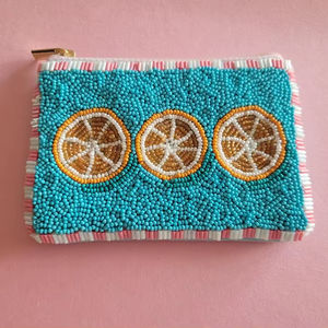กระเป๋าผ้าลูกปัดแก้วสไตล์โบฮีเมียนแฮนด์เมดกระเป๋าปักโลโก้ตามสั่งสำหรับผู้หญิงกระเป๋าใส่เหรียญแฟชั่นไซส์โปรโมชั่น - Product Image 1