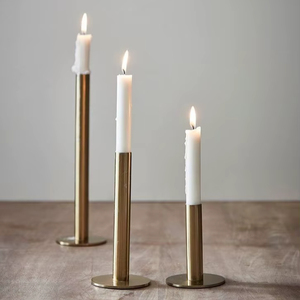 Soporte cónico de metal de diseño, ideal para centros de mesa de decoración de bodas e ideas festivas de decoración del hogar - Product Image 1