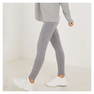 Leggings de yoga solides à taille haute élastique pour femmes avec poches, extensible dans les 4 sens, design simple et écologique pour la salle de sport et l'extérieur - Product Image 1