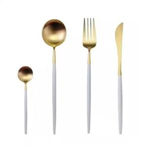 Ensemble de couverts royaux en or Super couverts avec un design moderne, vaisselle durable en acier inoxydable poli miroir - Product Image 6