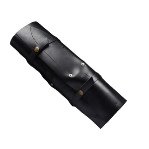 Juego de Cuchillos de Chef Profesionales de Acero de Damasco Hechos a Mano por Ahmad Fabric, 4 Piezas, Mango de Resina, Funda de Cuero, Diseño Moderno, Personalizable - Product Image 4