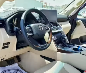 LandCruisers 300 Series VX V6 4.0L Essence Boîte Automatique SUV d'Occasion NEUF avec Intérieur en Cuir Foncé Conduite à Gauche/Droite - Product Image 5