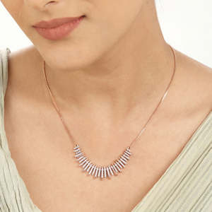 Collier en or rose et diamants Arinya Echelon - Product Image 2