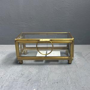 Caja de joyería decorativa con múltiples compartimentos, de latón, vidrio y espejo con acabado en latón. - Product Image 3