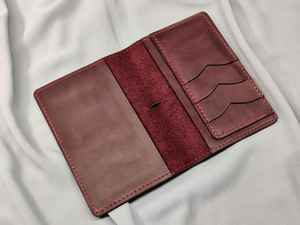 ที่ใส่หนังสือเดินทางของครอบครัวทำจากหนังแท้2ชิ้นมีกระดุมดีไซน์แบบโมโนแกรมสไตล์วินเทจป้องกัน RFID ได้หลายฟังก์ชันคริสมาสต์ - Product Image 4