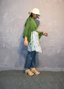 Belle couverture de plage Tie Dye à la main dernière conception Kimono court taille unique avec ceinture tissage tissé de style décontracté pour les vacances - Product Image 3