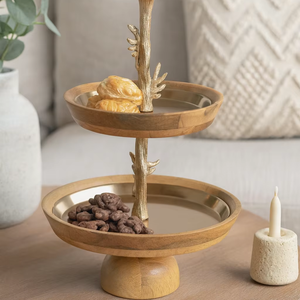 Artisanat support à gâteau rond à 2 niveaux pièce maîtresse d'affichage en bois et en métal support de service de gâteau décoratif utilisations des fêtes de Noël - Product Image 1