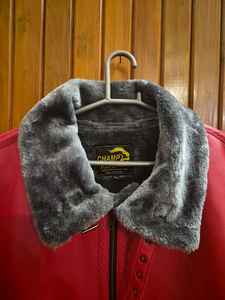 Veste en cuir de vache de style vintage d'hiver de haute qualité avec doublure en fausse fourrure, imperméable, écologique et fermeture éclair - Product Image 5