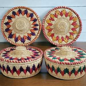 Table à manger Design classique dessus déco panier d'herbe Moonj naturel avec couvercle panier d'herbe Moonj décoratif fabriqué à la main pour la maison - Product Image 4