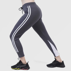 Seamless Solid Yoga Pants Workout Leggings Soft Stretchy Quick Dry Custom Activewear Gym High Elastic Waist Yoga Leggings - Product Image 3