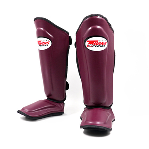 Espinilleras Twins de Cuero Genuino con Diseño Personalizado de Alta Calidad, Logotipo a Color, Cierre de Velcro para Muay Thai y Artes Marciales - Product Image 6