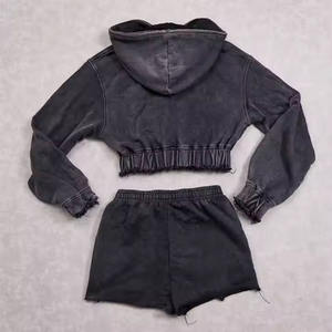 Ensemble de survêtement d'été 2 pièces personnalisé délavé à l'acide ensemble de short et t-shirt imprimés pour femmes avec logo personnalisé ensemble de sweats à capuche avec fermeture éclair pour femmes - Product Image 3