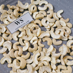 Meilleure qualité de noix de cajou cassées WS Kaju Badam emballage personnalisé noix noyaux SANTIGO - Product Image 1