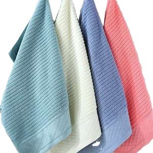 Toallas de Mano de Algodón al por Mayor, Personalizables con Logotipos, Disponibles en Stock para Hoteles, Restaurantes y Hogares - Product Image 4