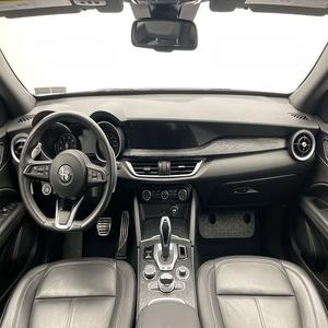 ¡Oferta Imperdible! Alfa Romeo Stelvio Quadrifoglio 2022 Súper Limpio, 505 HP, V6 Biturbo, Tracción Total, Automático, Blanco, SUV de Lujo - Product Image 3