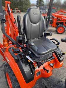 Kubota-Tracteur compact BX23S 23HP, chargeuse-pelleteuse frontale-Ensemble d'accessoires polyvalents, composants de roulements à noyau inclus - Product Image 5