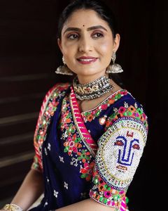 Dernier modèle de Lehenga Choli en Georgette lourde avec broderie et travail de miroir réel, spécial Navratri, et dupatta en dentelle fait main - Product Image 4