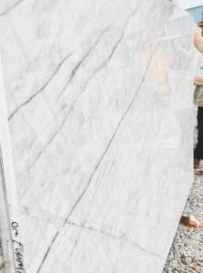 หินอ่อนสีขาวธรรมชาติที่แปลกใหม่แผ่นใหญ่และกระเบื้องขัดสำหรับพื้นห้องน้ำที่ทันสมัยแบบคดเคี้ยว - Product Image 2