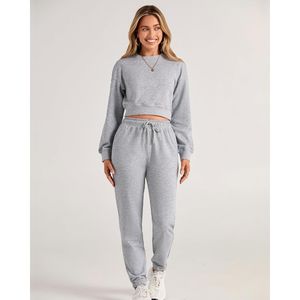 Vente en gros de survêtements pulls pour femmes fabriqués sur mesure et durables, style parfait, survêtement pullover respirant de haute qualité - Product Image 2