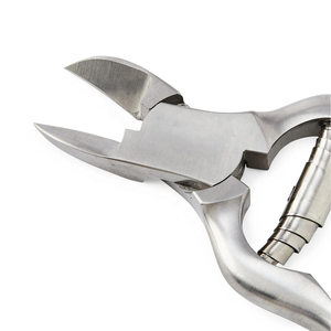 Pinza de uñas profesional de acero inoxidable con hoja curva y apertura de mandíbula ancha para el cuidado de uñas gruesas de dedos y dedos - Product Image 1