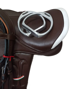 ชุดเดรสสีน้ำตาลย้อมสีกลองอังกฤษอานม้าหนังแท้ - Product Image 1