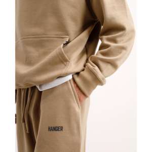 กางเกงลำลองสีเบจทรายสุดคลาสสิก สวมใส่สบายสำหรับทุกวัน - Product Image 5