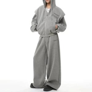 Trajes Deportivos Personalizados para Hombre de Alta Calidad y Ecológicos con Sudaderas con Capucha y Cordón, 100% Algodón/Poliéster, Corte Holgado para Otoño - Product Image 1