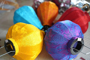 Colorful Hoi An <b>Lantern</b> Handmade Vietnamese Silk Hanging Lamp for Home Decor - Product Image 6