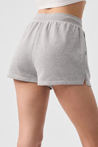 กางเกงขาสั้นเรียกเหงื่อสำหรับผู้หญิงกางเกงขาสั้นเอวสูงแบบยืดได้ระบายอากาศได้ดีกางเกงขาสั้นสีทึบสำหรับวิ่งพร้อมโช๊คด้านข้างทุกสี - Product Image 2