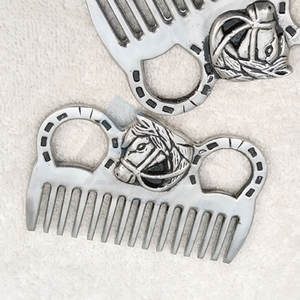 Roma Mane Comb Hoof Pick Aluminio pulido Cobre Diseño de cabeza de caballo Kit de Aseo para ecuestres La mejor calidad al por mayor - Product Image 6