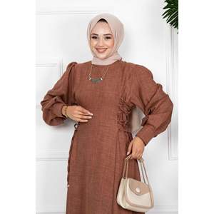 Robe hijab modeste en lin marron avec liens sur les côtés - Product Image 4
