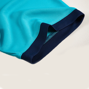 Personalizado Slim Fit secado rápido poliéster sublimación diseño Retro camiseta de fútbol 100% poliéster uniforme de fútbol kits de fútbol personalizados - Product Image 4