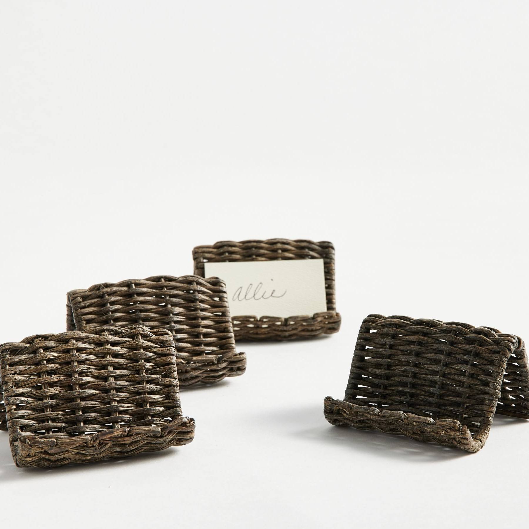 สีน้ำตาลเรียบง่าย