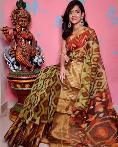 Diseñador Pure Ikkat Seda Sarees - Product Image 4