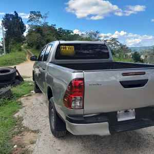 Toyota Hilux Edición Limitada Usada de 2017 - Product Image 5