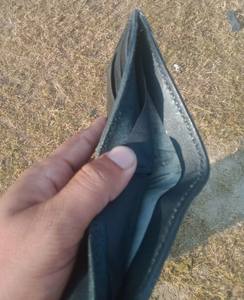 Portefeuille miniature en cuir de vachette personnalisé avec logo Anwar Enterprises, poche à monnaie, rabat, fonction anti-vol RFID, doublure en polyester, fermeture ouverte - Product Image 6