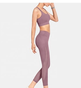 Ropa de entrenamiento para mujer Sujetador deportivo ajustable en la espalda de malla Top Fitness - Product Image 4