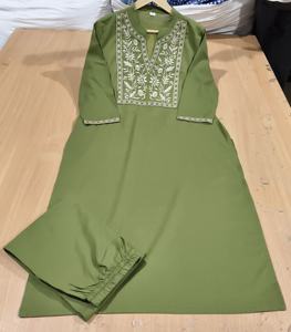 Costume de broderie ethnique Shalwar Kameez indien Punjabi Style pakistanais broderie mariage et fête de fête porter des femmes - Product Image 5