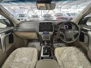 Pour TOYOTA pour LAND CRUISER PRADO TX L MATT BLACK EDITION nouvelle condition boîte de vitesses automatique direction droite sièges en cuir FWD Drive - Product Image 2