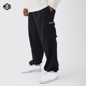 Pantalones de chándal cargo holgados de gran tamaño de alta calidad con logotipo personalizado French Terry Heavyweight Jogging Cargo Pockets Man Trouser - Product Image 1