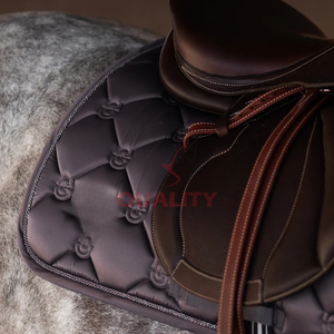 Tapis de selle équestre anglais durable, doublure douce respirante, confort léger, design professionnel, idéal pour tous les types - Product Image 5