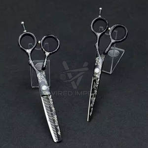 Ciseaux de barbier de la meilleure qualité, vente chaude, ciseaux de barbier en acier inoxydable, fabriqués au Pakistan - Product Image 4