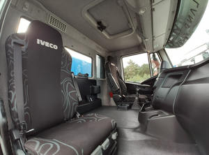 Camión Volquete IvecoTrakker 360 EEV Manual 6x4 2013, Euro 3 Diésel, 35000 kg de Peso Bruto Vehicular - Product Image 6