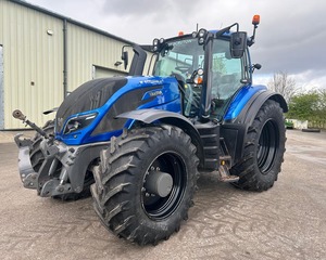 Used 2020 Valtra Farm Tractor Blue 4Wd Wheel Tractor High Safety <b>Level</b> - Product Image 2