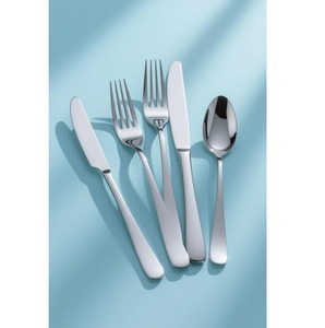 Juego de Cubiertos de acero inoxidable con acabado plateado, una lujosa pieza llamativa que define la elegancia y el prestigio en cada mesa - Product Image 6